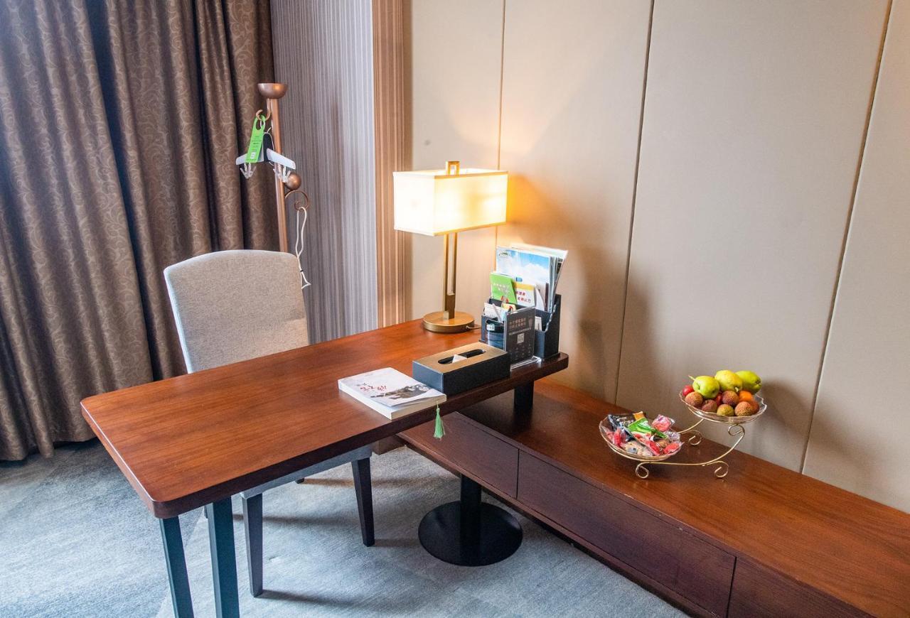 Peace International Hotel Shangrao Экстерьер фото